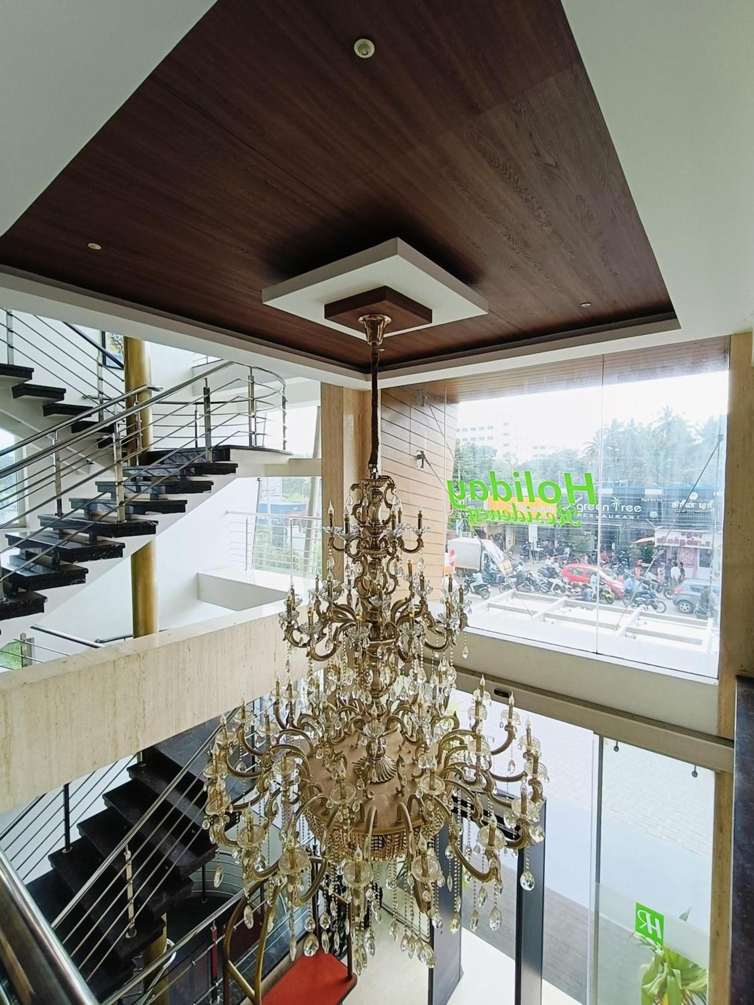ฮอลิเดย์ เรซิเดนซี Hotel โคอิมบาทอร์ ภายนอก รูปภาพ