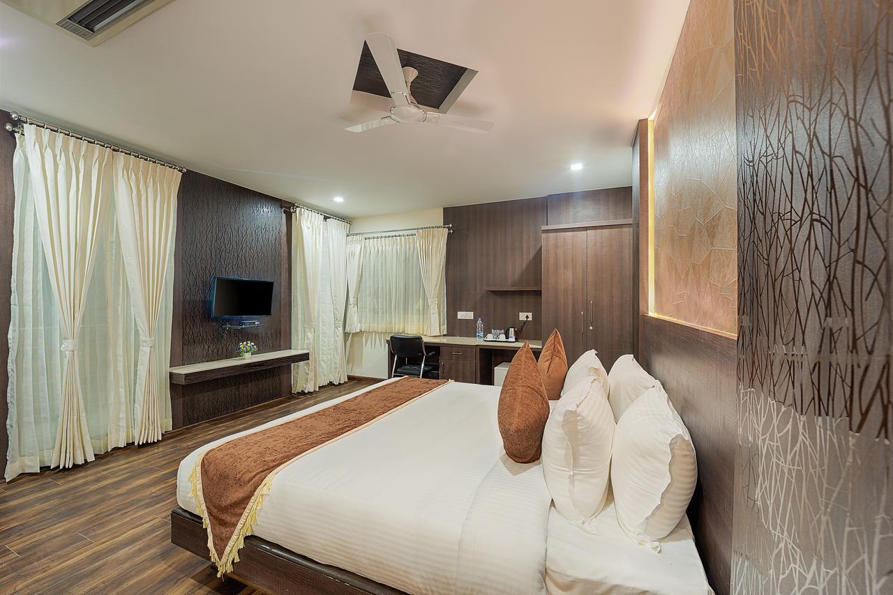 ฮอลิเดย์ เรซิเดนซี Hotel โคอิมบาทอร์ ภายนอก รูปภาพ