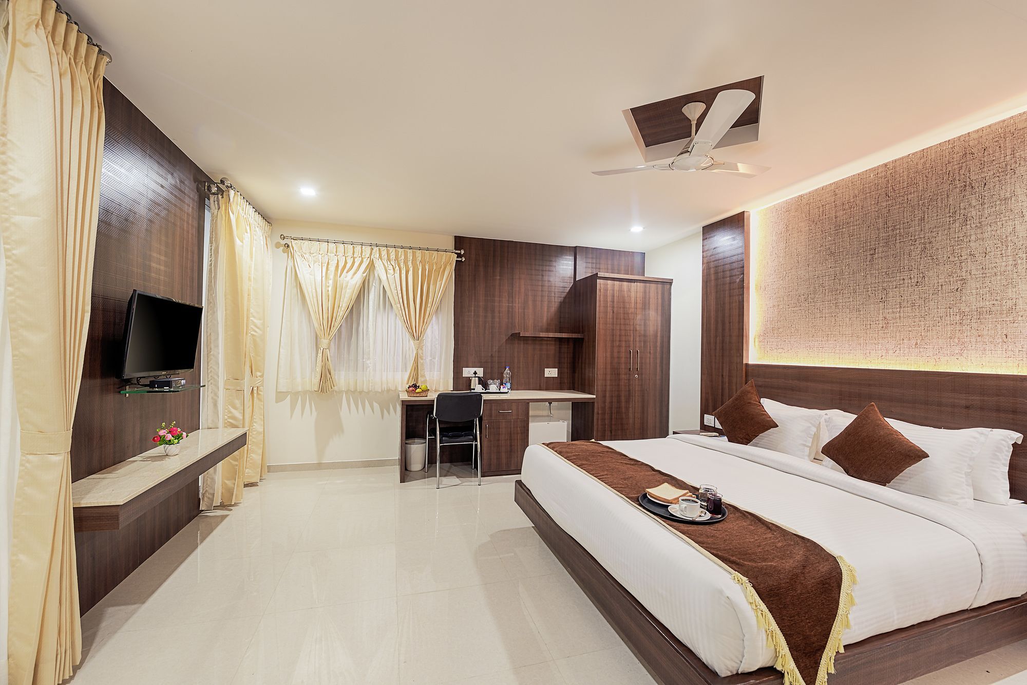 ฮอลิเดย์ เรซิเดนซี Hotel โคอิมบาทอร์ ภายนอก รูปภาพ